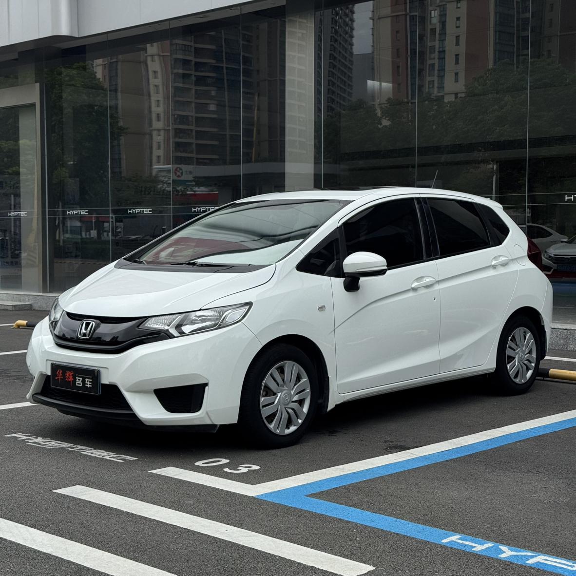Honda Fit Shuttle 2016 thumb 10