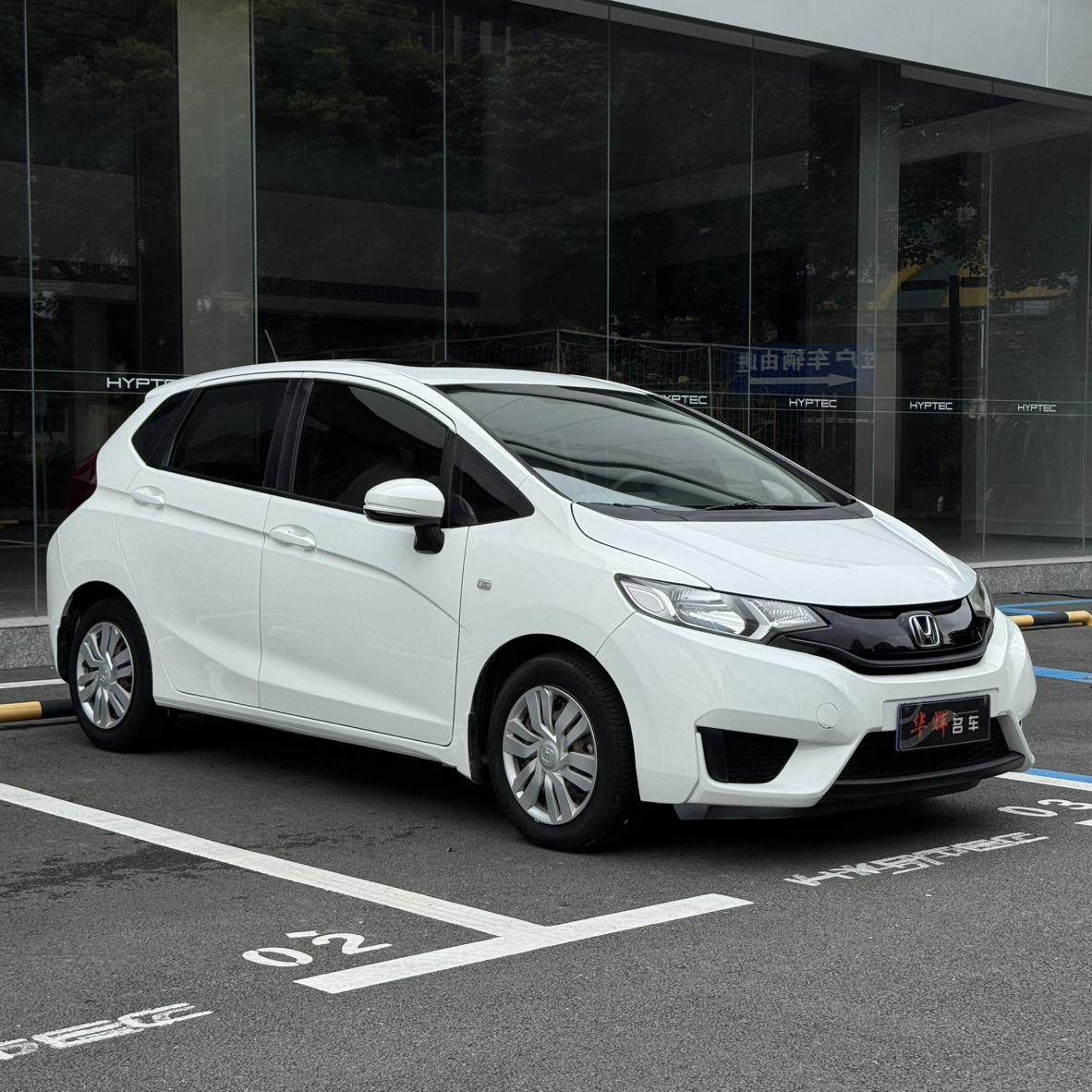Honda Fit Shuttle 2016 thumb 12