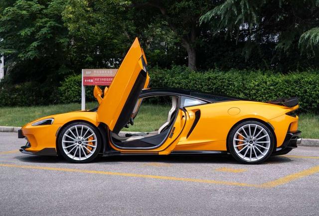 McLaren GT 2023 thumb 3