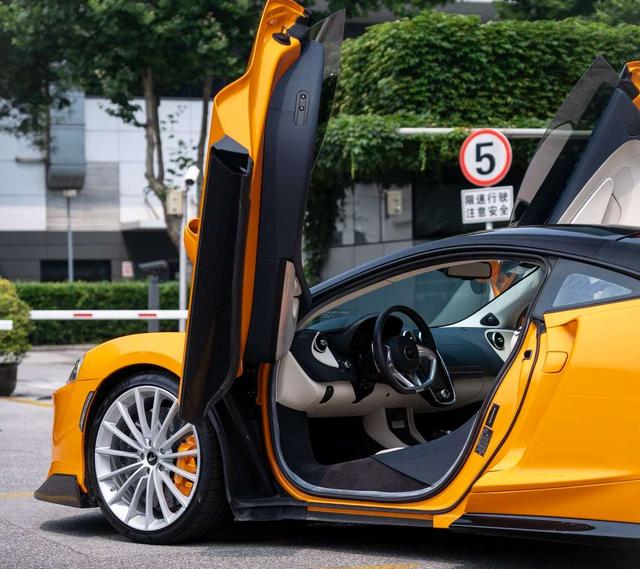 McLaren GT 2023 thumb 4