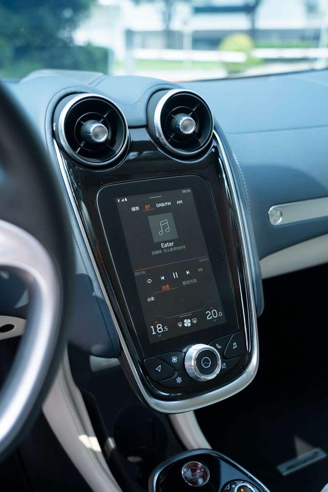 McLaren GT 2023 thumb 8