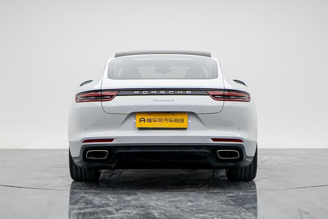Porsche Panamera 2019 thumb 4