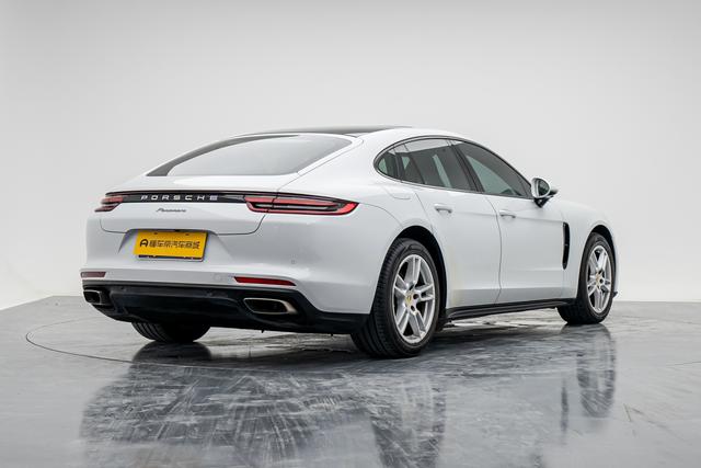 Porsche Panamera 2019 thumb 5
