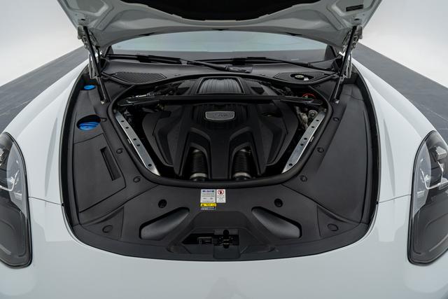 Porsche Panamera 2019 thumb 8