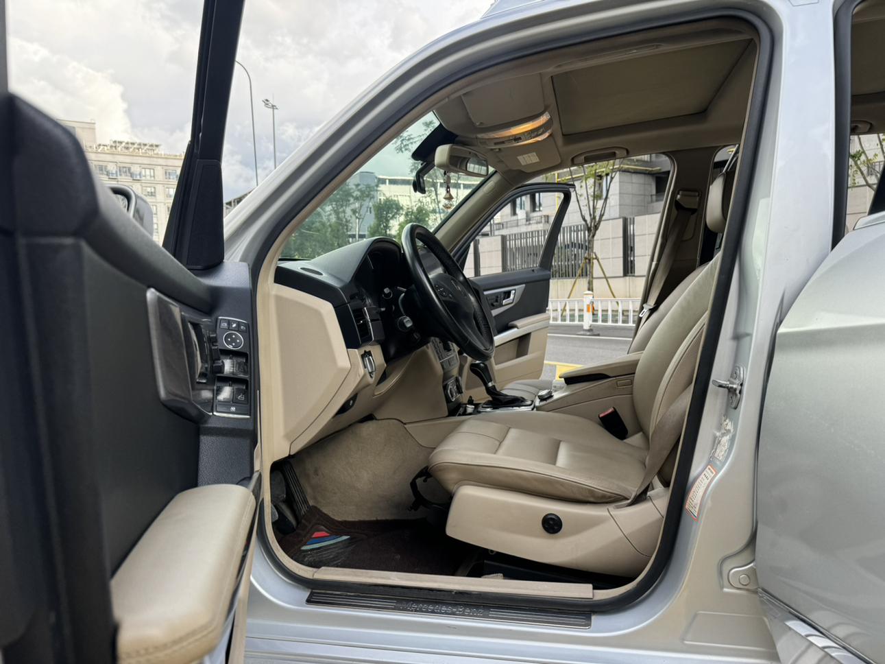 Mercedes-Benz GLK-Класс 2010 thumb 12