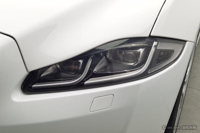 Jaguar XJ 2018 thumb 5
