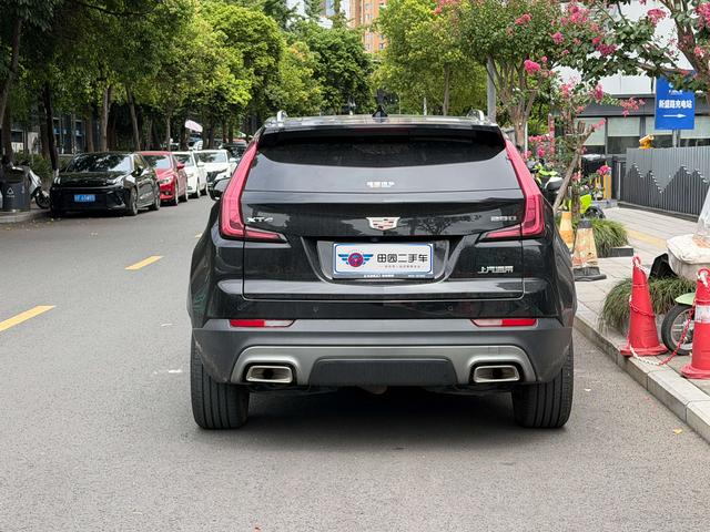 Cadillac XT4 2021 thumb 3