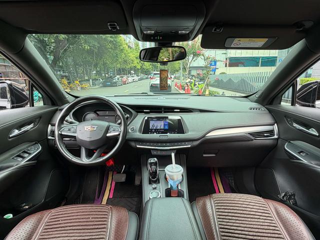 Cadillac XT4 2021 thumb 4