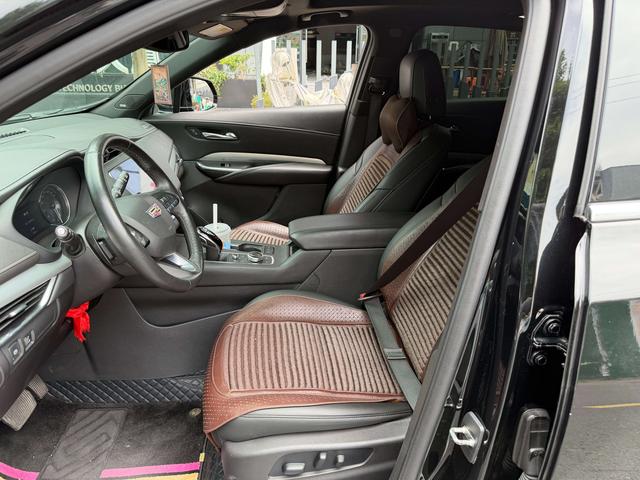 Cadillac XT4 2021 thumb 9