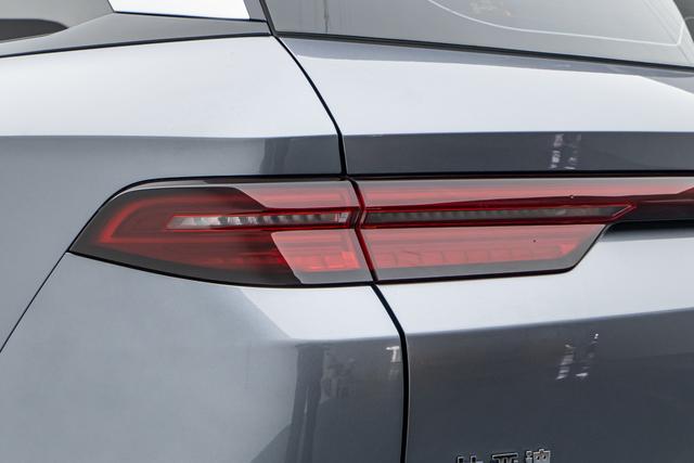 BYD Song 2025 thumb 11