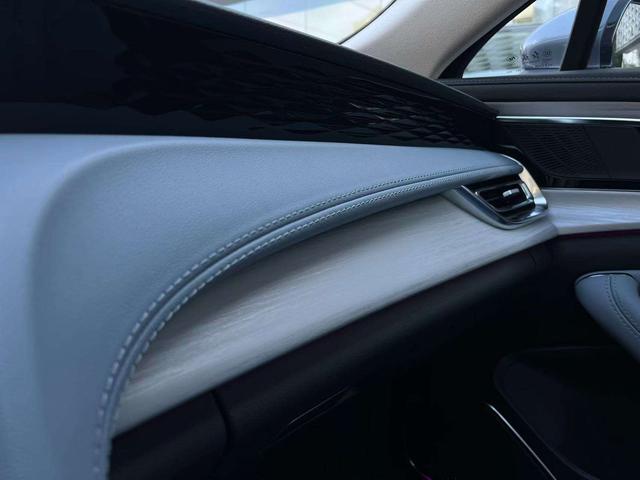 Hongqi H5 2025 thumb 8