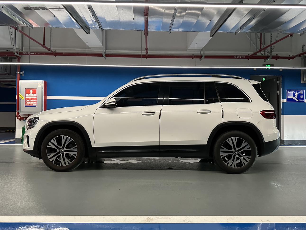 Mercedes-Benz GLB 2024 thumb 2
