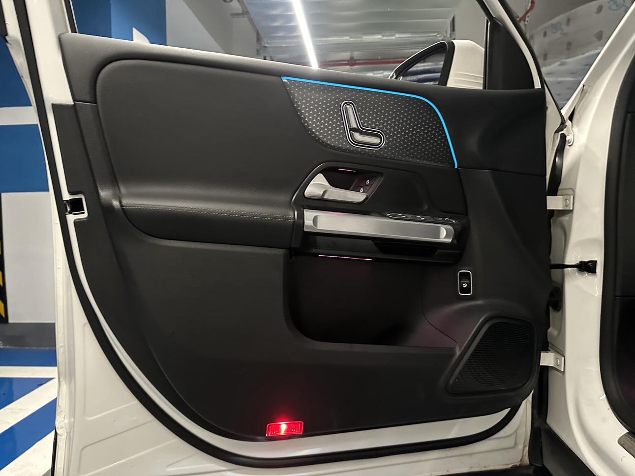 Mercedes-Benz GLB 2024 thumb 12