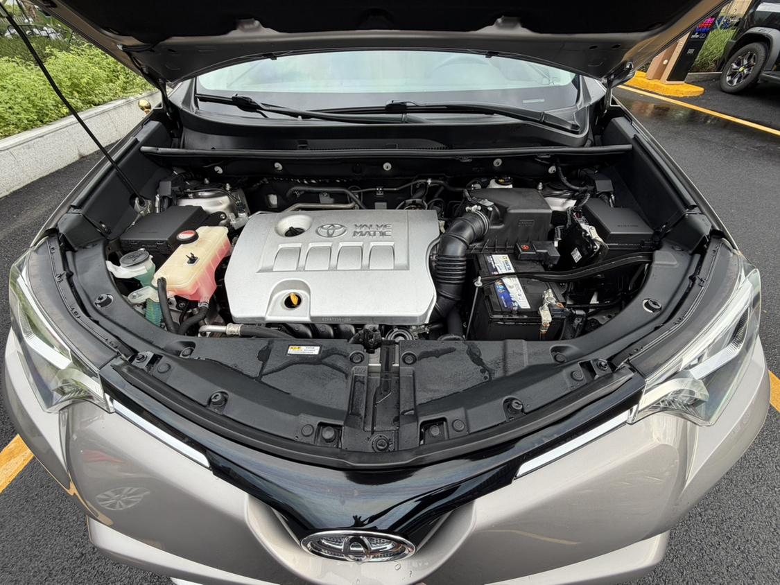 Toyota RAV4 2016 thumb 6