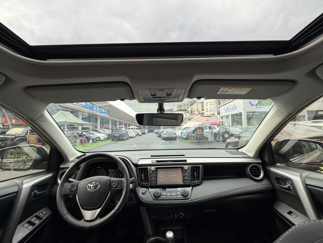 Toyota RAV4 2016 thumb 10