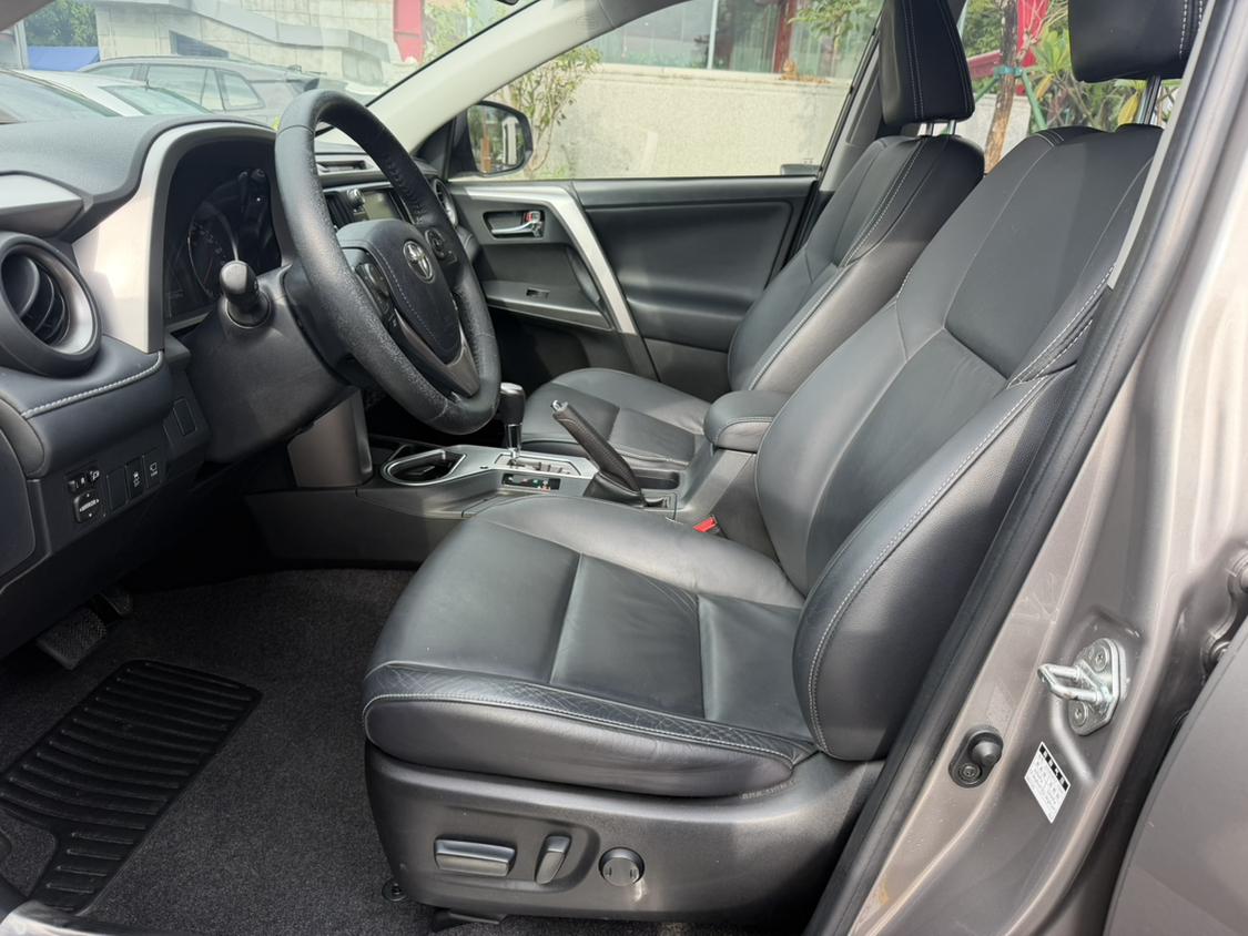 Toyota RAV4 2016 thumb 11