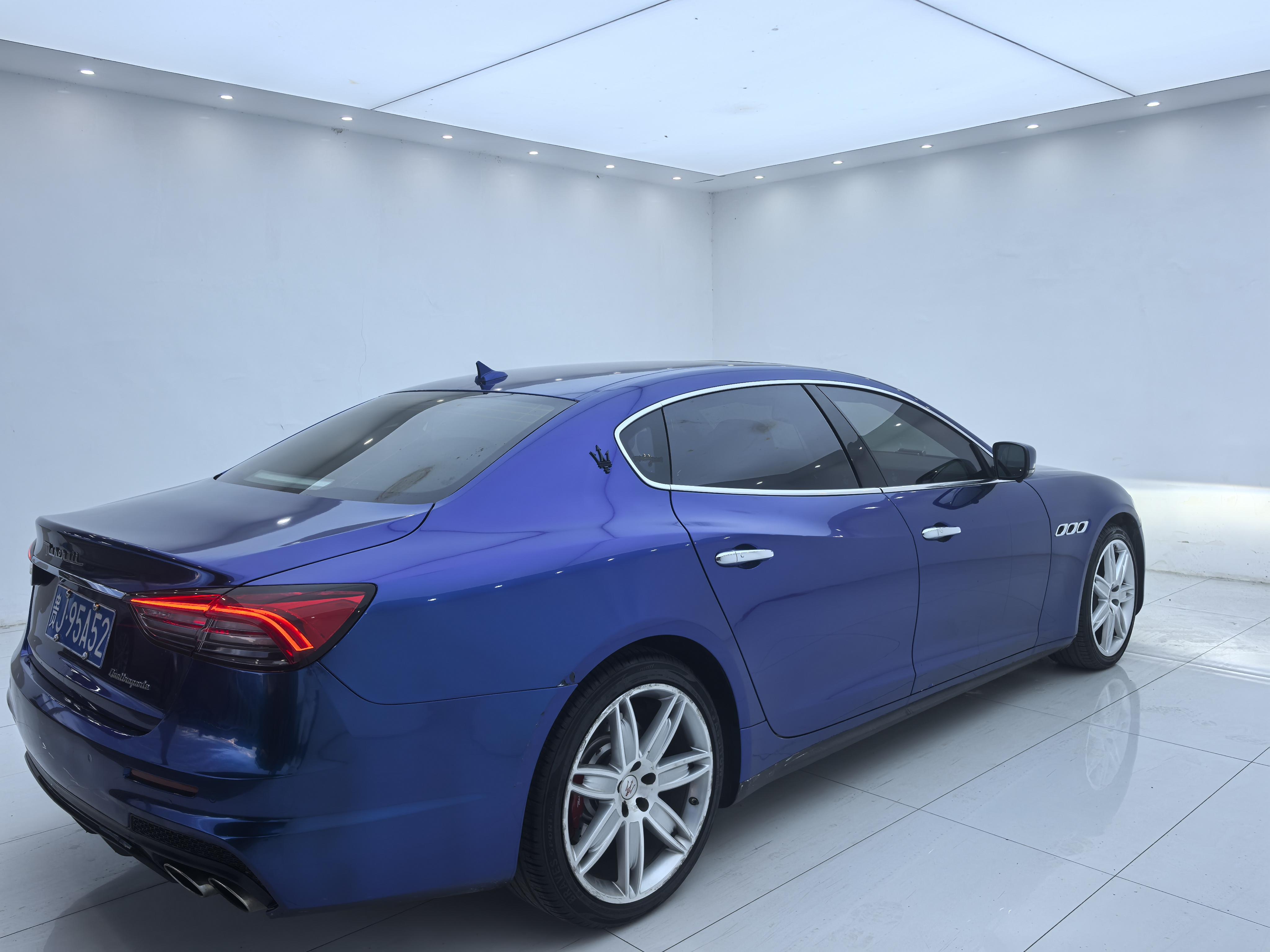 Maserati Zong Cai 2013 thumb 3