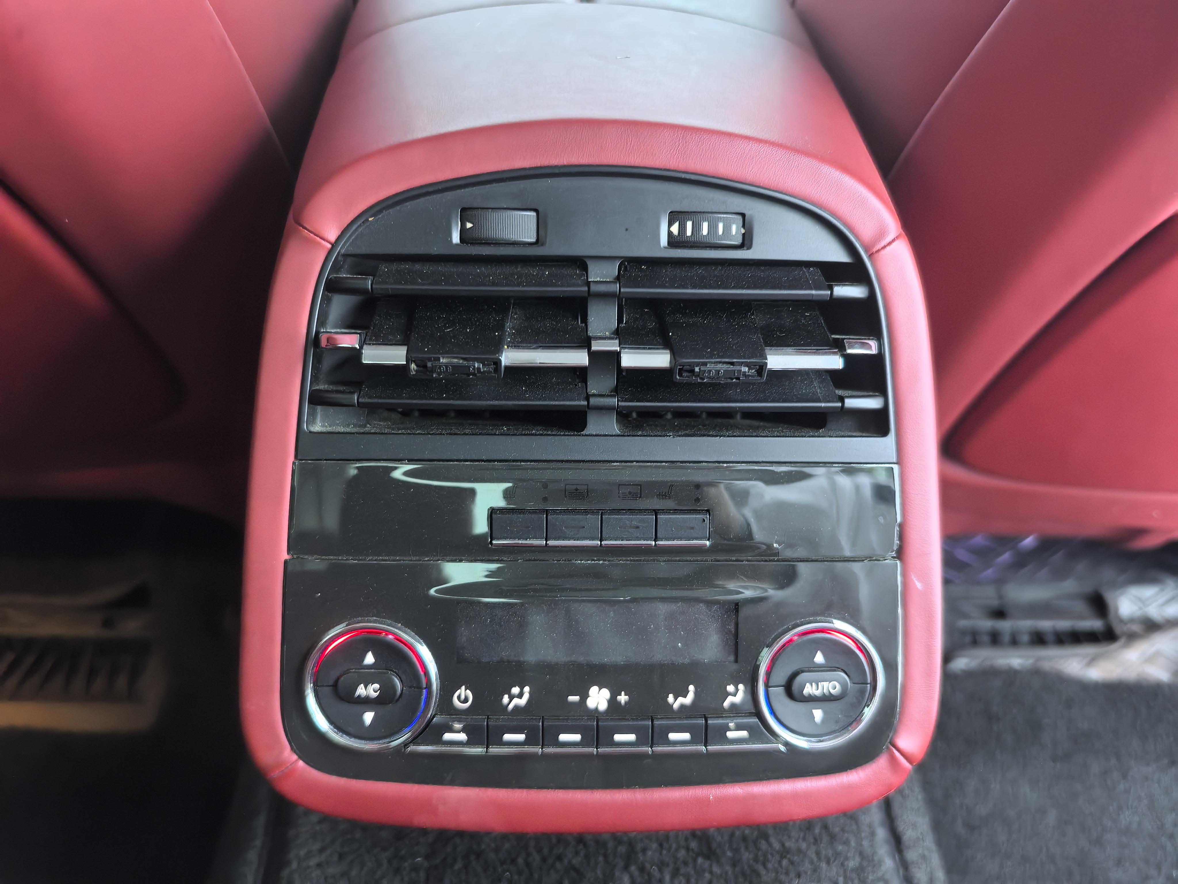 Maserati Zong Cai 2013 thumb 6