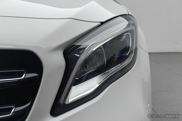 Mercedes-Benz GLA 2018 thumb 5