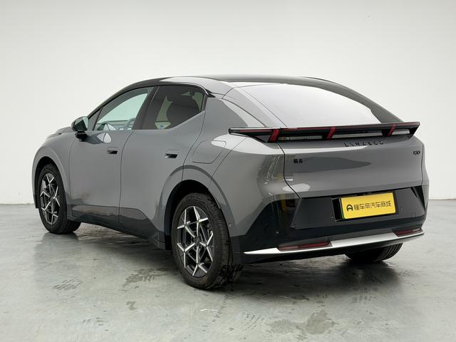 Lynk & Co Z20 2025 thumb 3