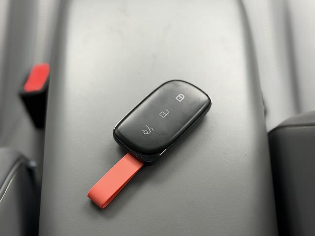 Lynk & Co Z20 2025 thumb 9