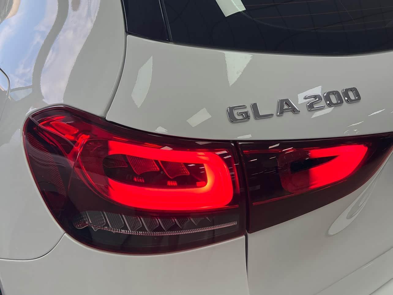 Mercedes-Benz GLA 2020 thumb 3