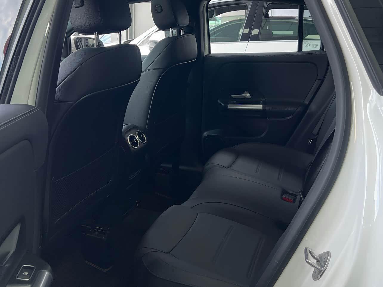 Mercedes-Benz GLA 2020 thumb 10