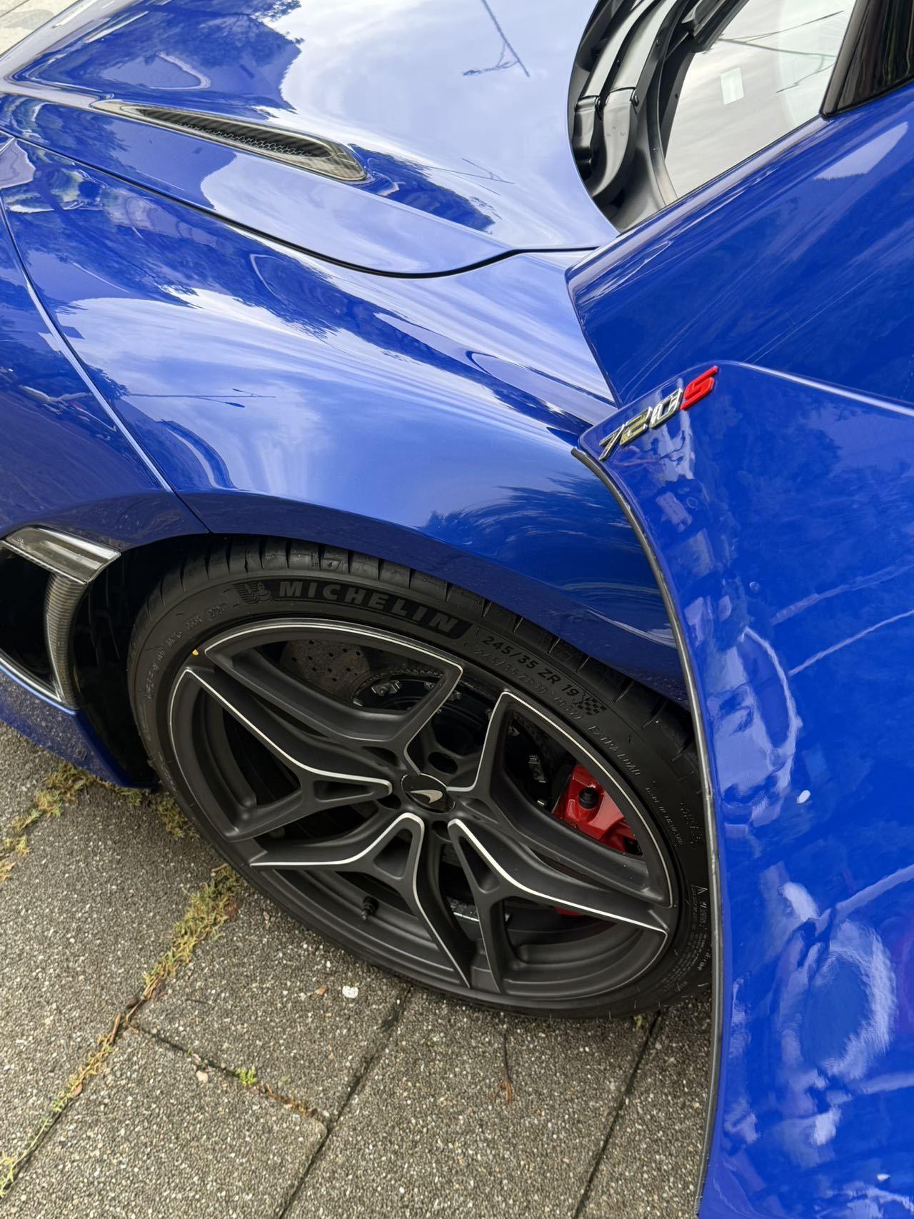 McLaren 720S 2019 thumb 5