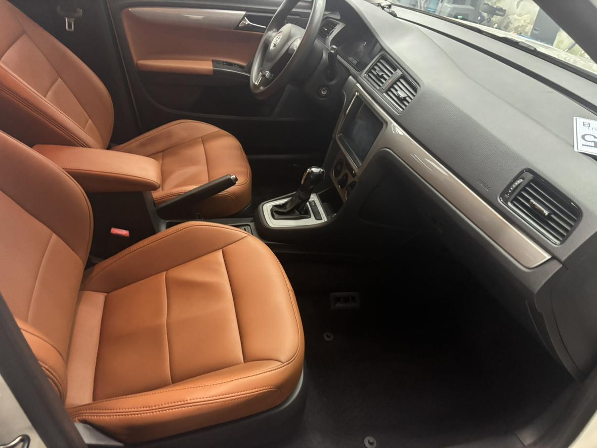 Volkswagen Lavida 2013 thumb 5