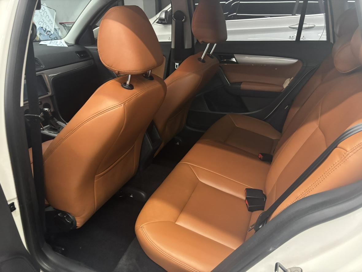 Volkswagen Lavida 2013 thumb 8