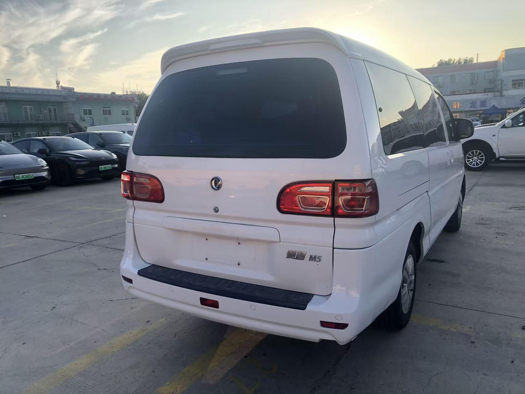 Dongfeng Fengxing Ling Zhi 2018 thumb 11
