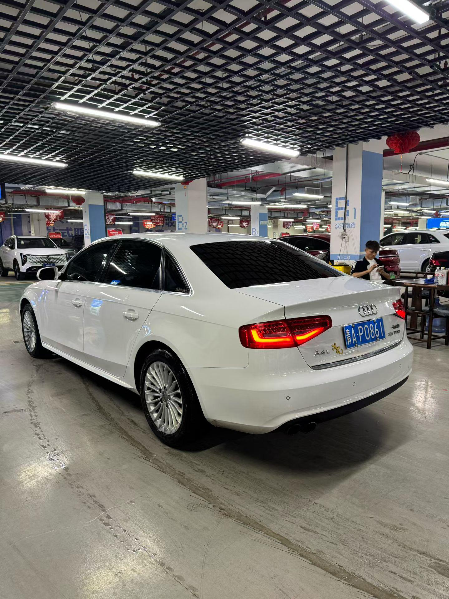 Audi A4 2015 thumb 11