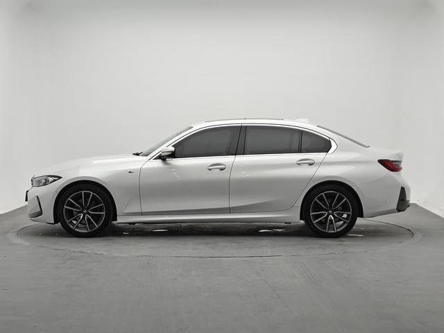 BMW 3 серии 2023 thumb 2