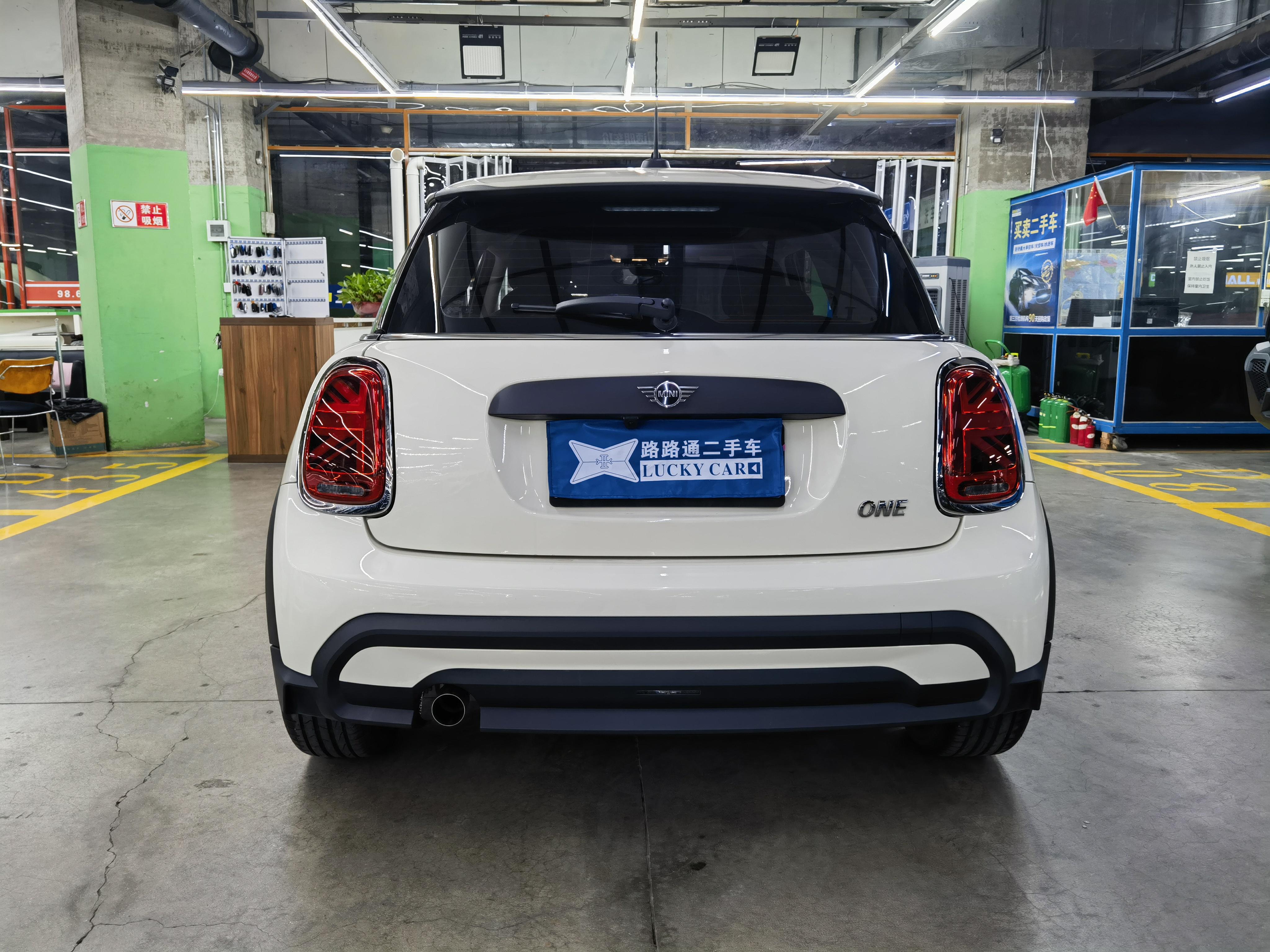 Mini Hatch 2022 thumb 3