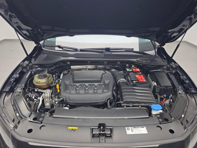 Volkswagen Passat (North America and China) 2024 thumb 8