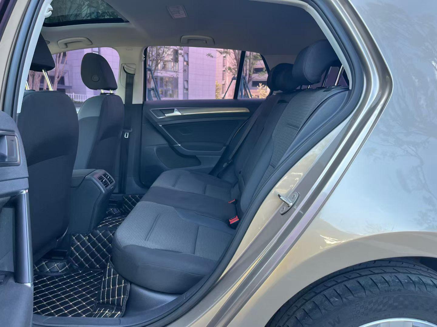 Volkswagen Golf Sportsvan 2015 thumb 8