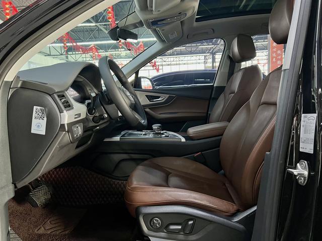 Audi Q7 2018 thumb 7