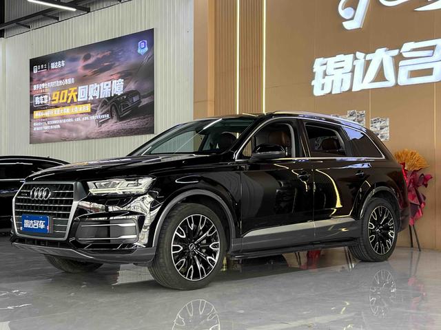 Audi Q7 2018 thumb 10