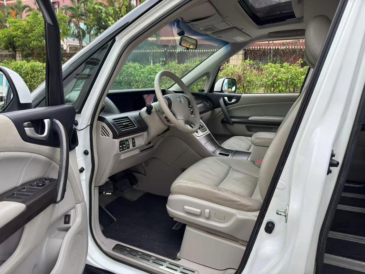 Honda Elysion 2012 thumb 7