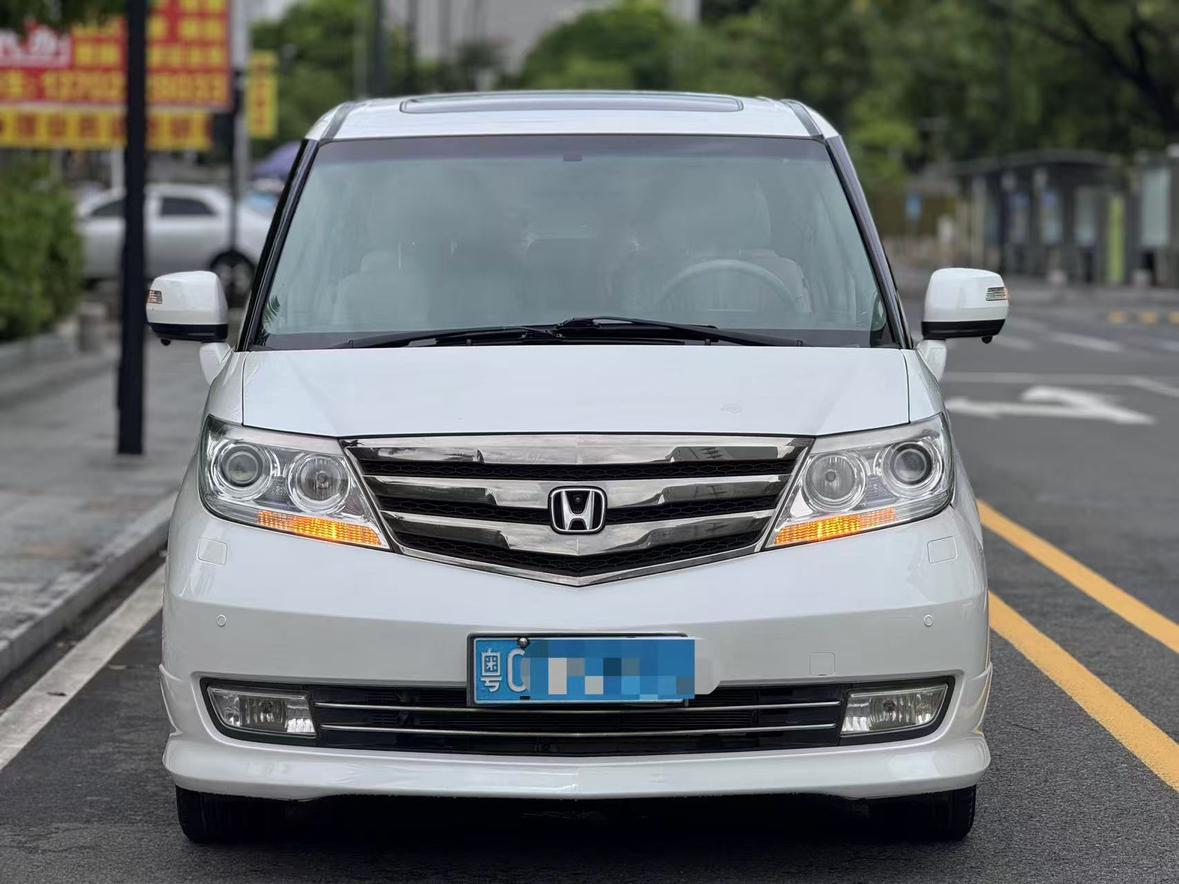 Honda Elysion 2012 thumb 10