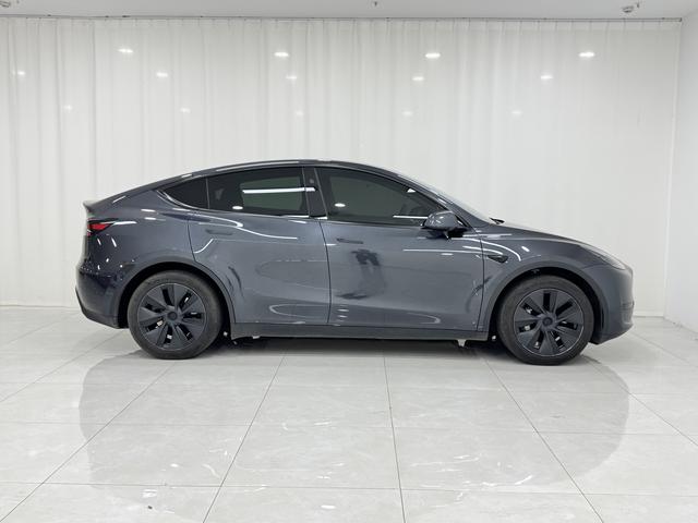 Tesla Model Y 2024 thumb 6