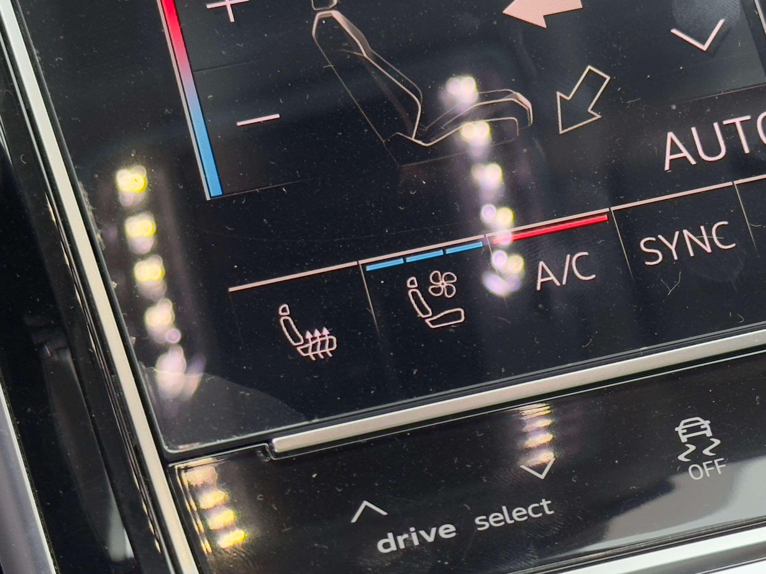 Audi A8 2022 thumb 9