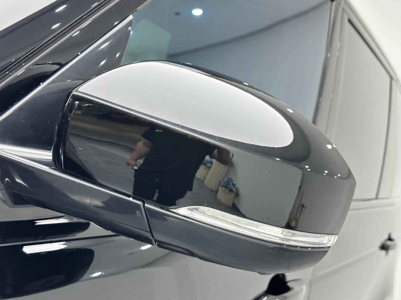 Land Rover Range Rover 2021 thumb 12