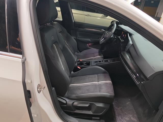 Volkswagen Golf Sportsvan 2023 thumb 9