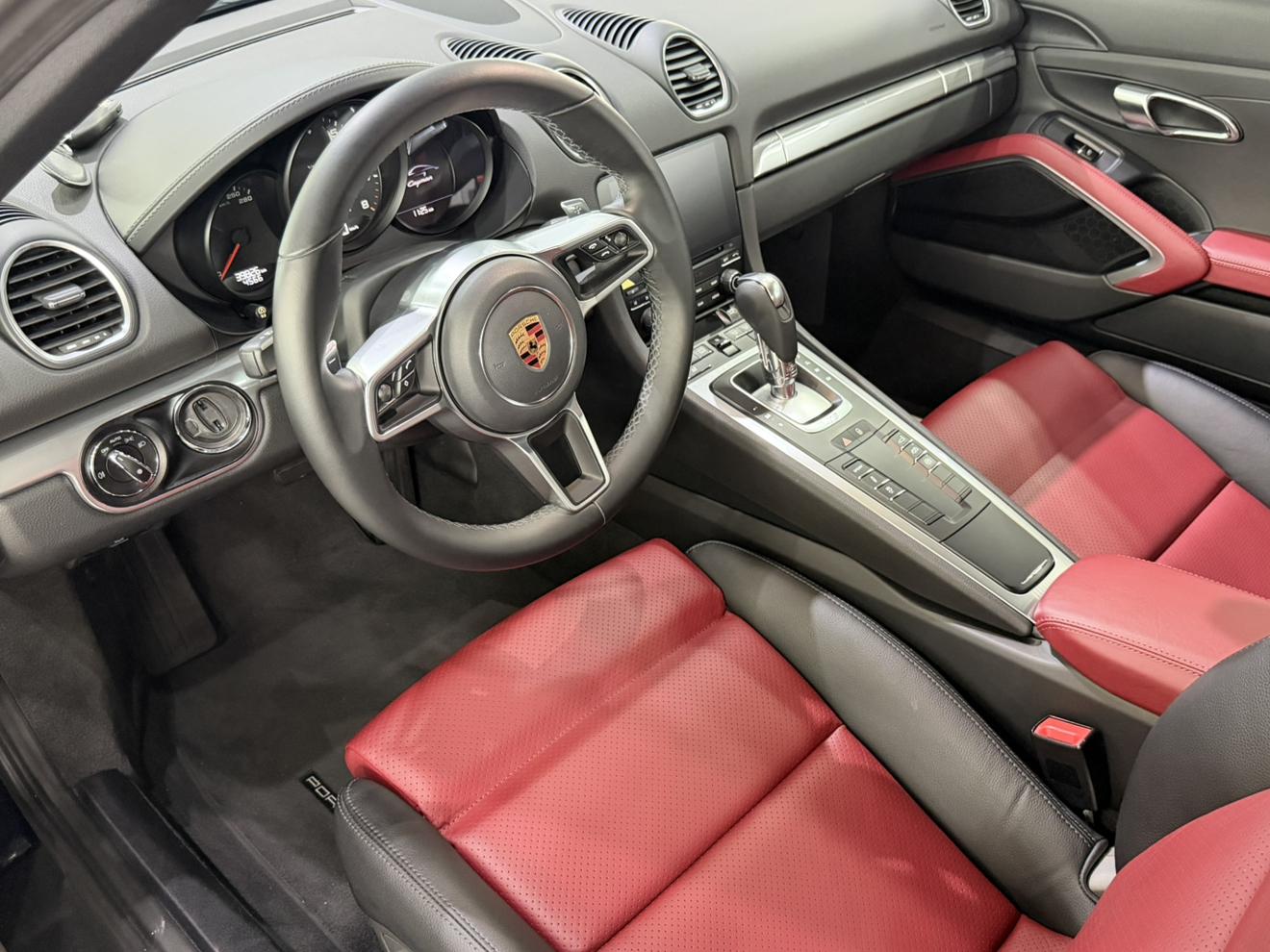 Porsche 718 2018 thumb 5