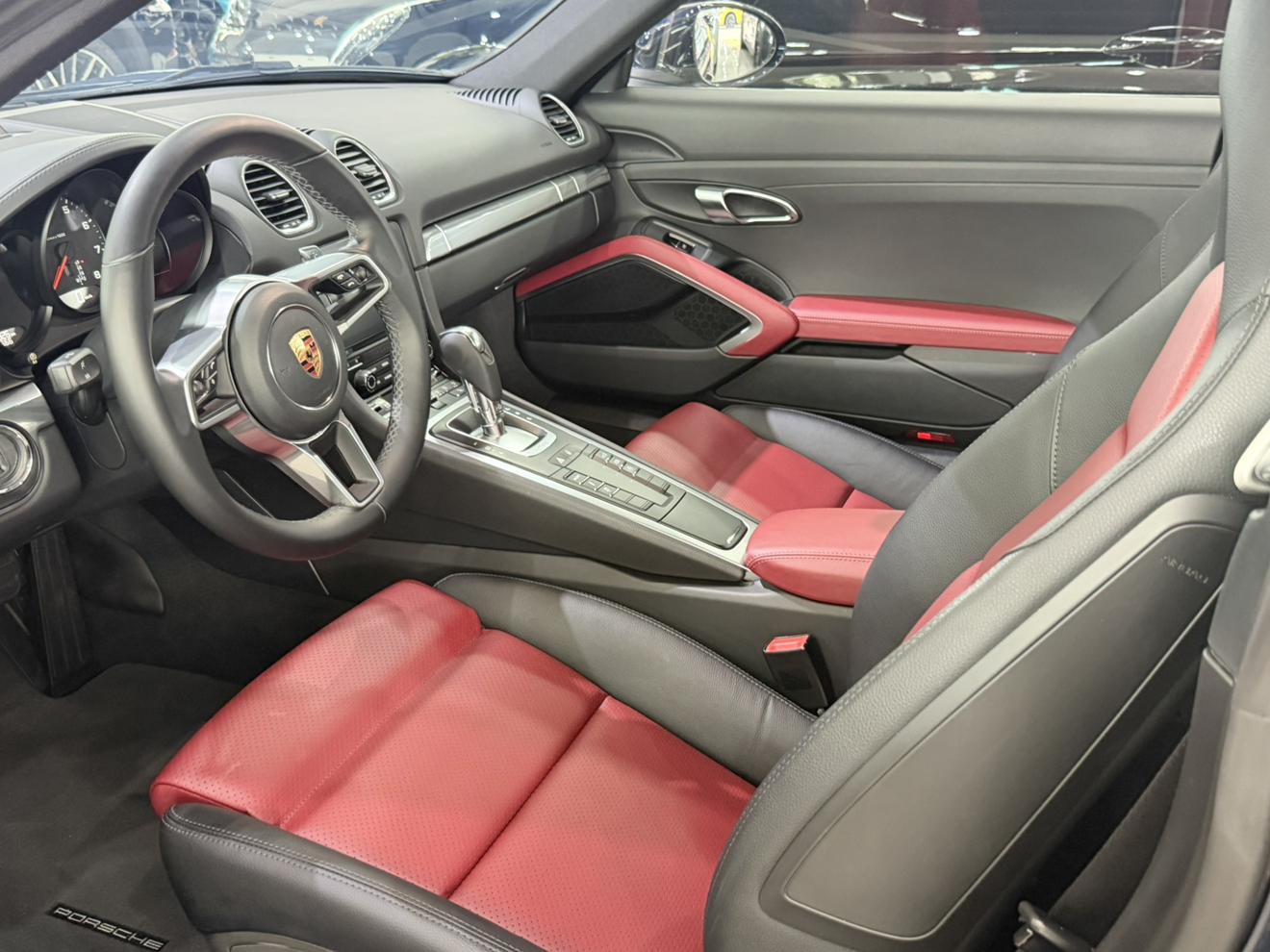 Porsche 718 2018 thumb 7
