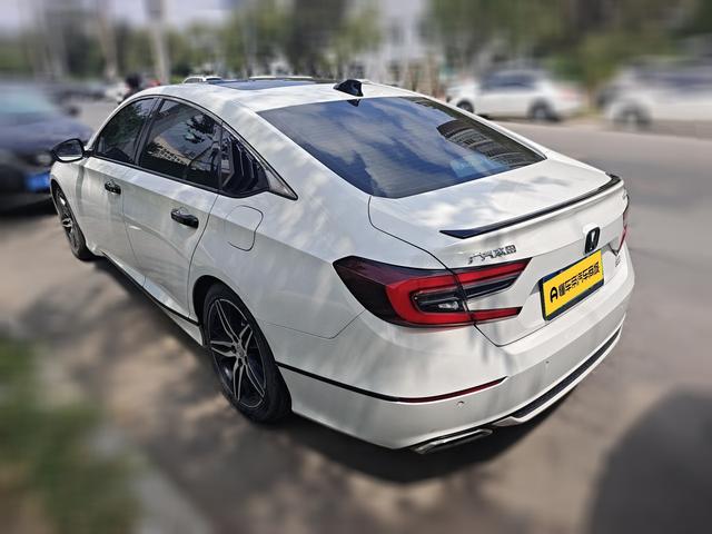 Honda Accord 2022 thumb 2