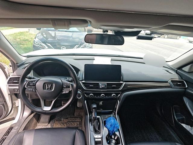 Honda Accord 2022 thumb 3