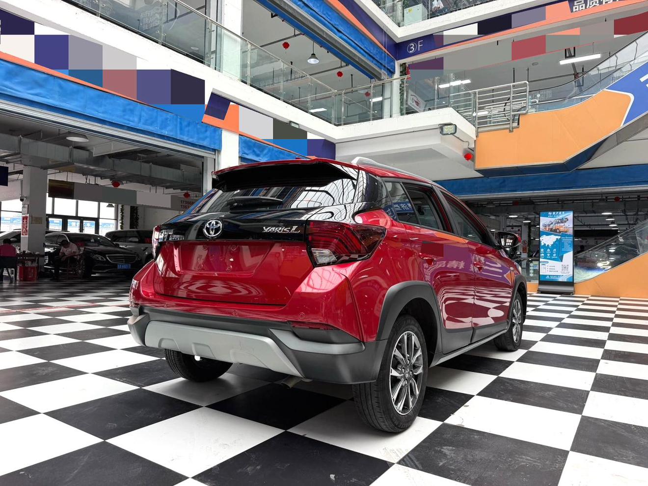 Toyota Yaris 2022 thumb 4