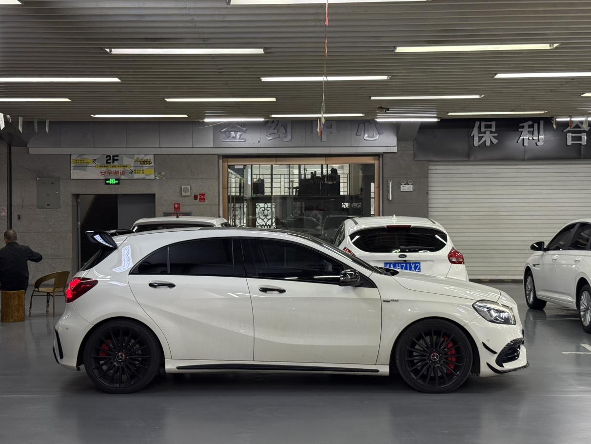 Mercedes-Benz A-Класс 2017 thumb 9